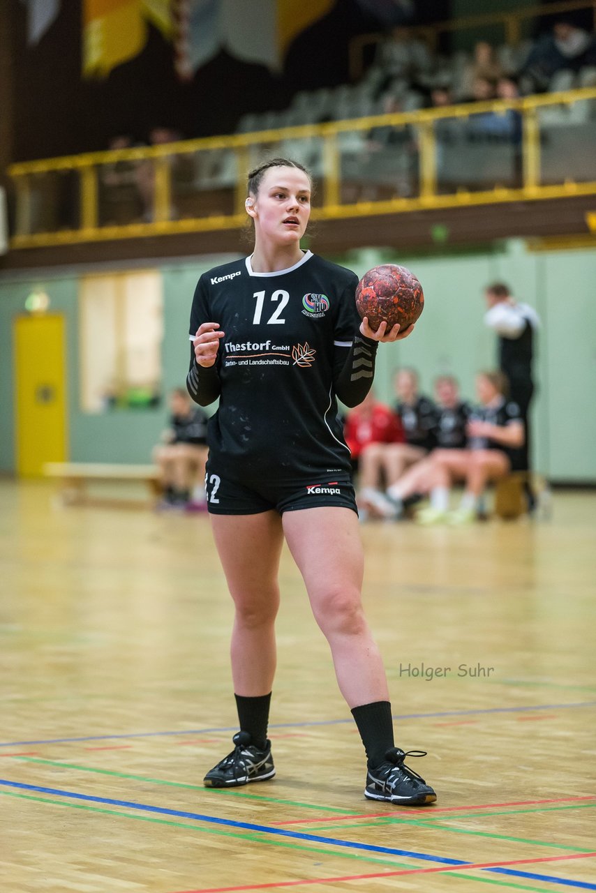 Bild 198 - B-Juniorinnen SV-Henstedt Ulzburg - HSG Fockbek/Nuebbel : Ergebnis: 32:25